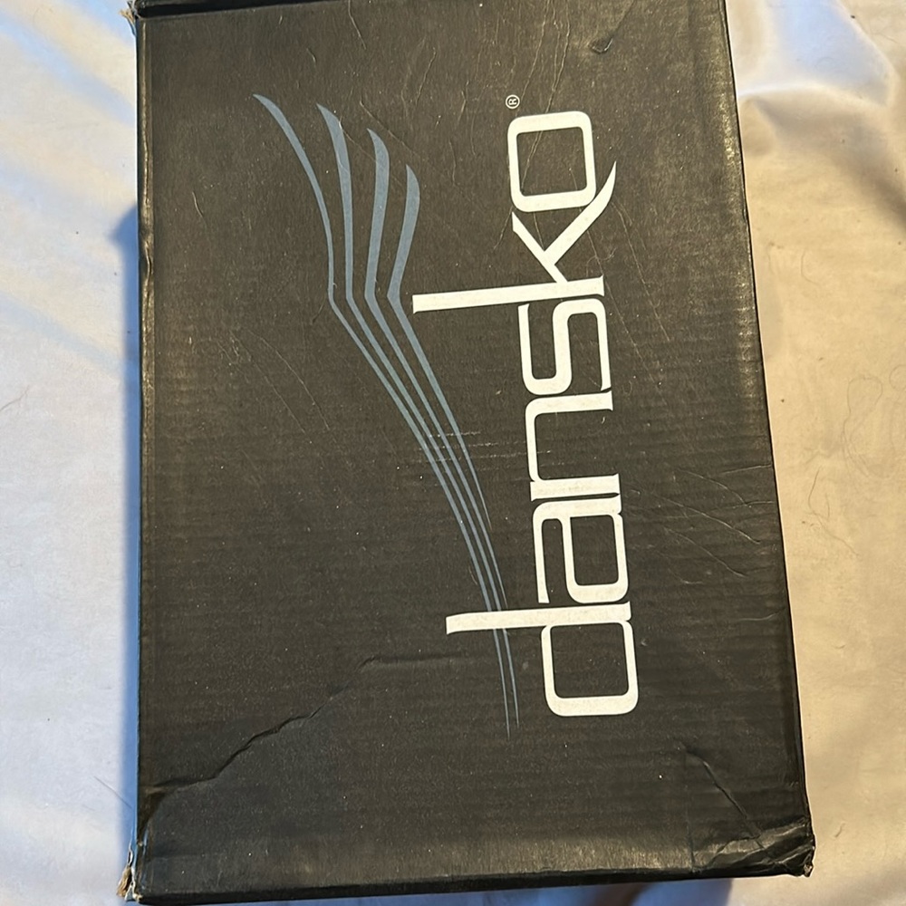 Brand new never worn dansko clogs size 41